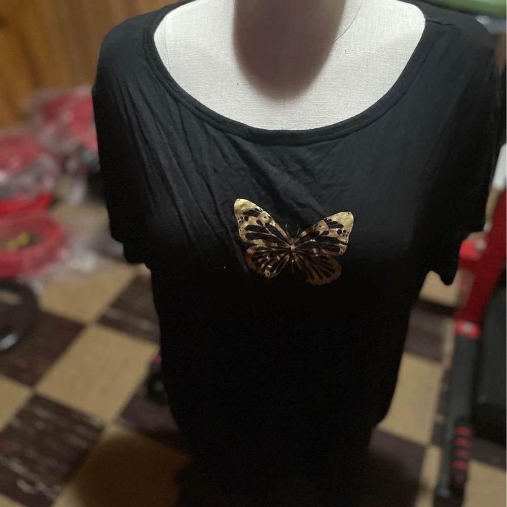 Black butterfly tshirt
